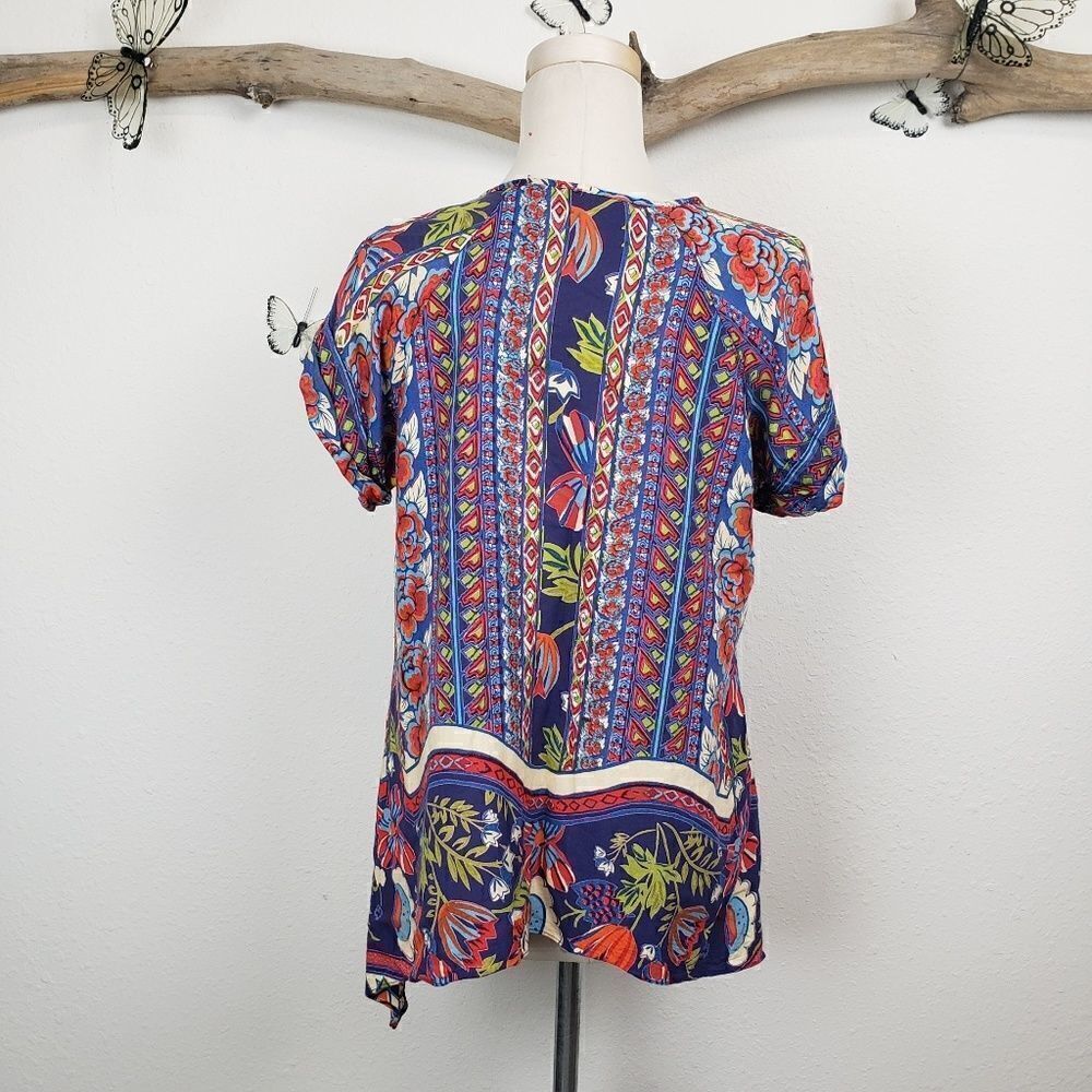 Lola P. Multicolored cuffed short sleeve blouse
